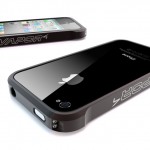 iPhone4 メタルバンバーってかっこいいな！